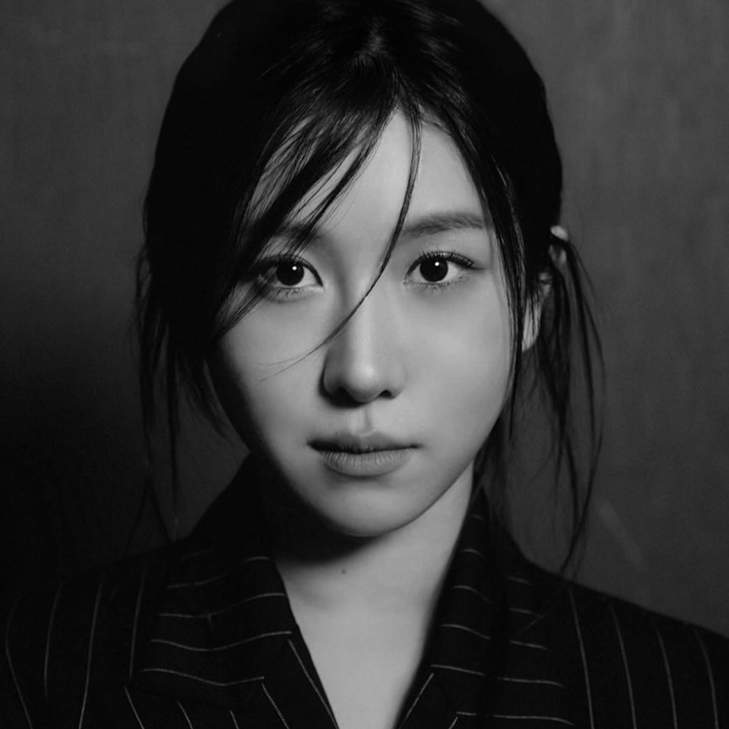Latest photo of Baek Yerin