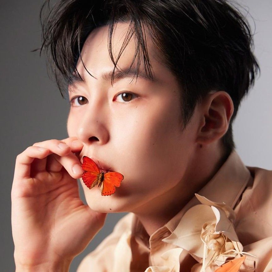 Recent activity shot of Lee Jaewook