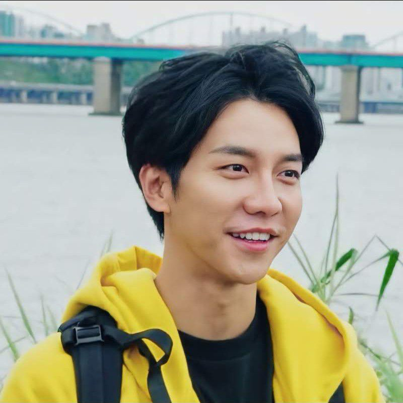 イ・スンギの最新写真