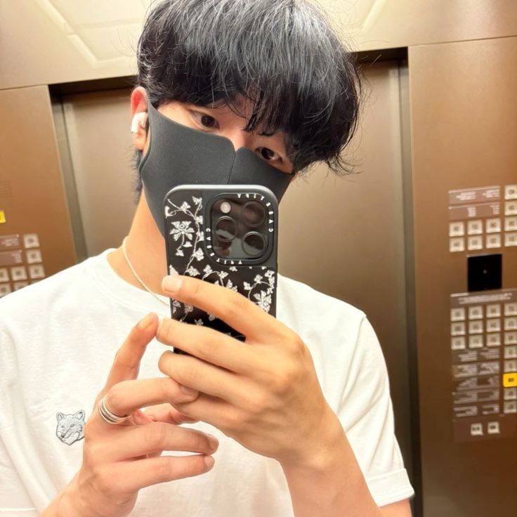 Behind-the-scenes cut of Chae Jonghyeop