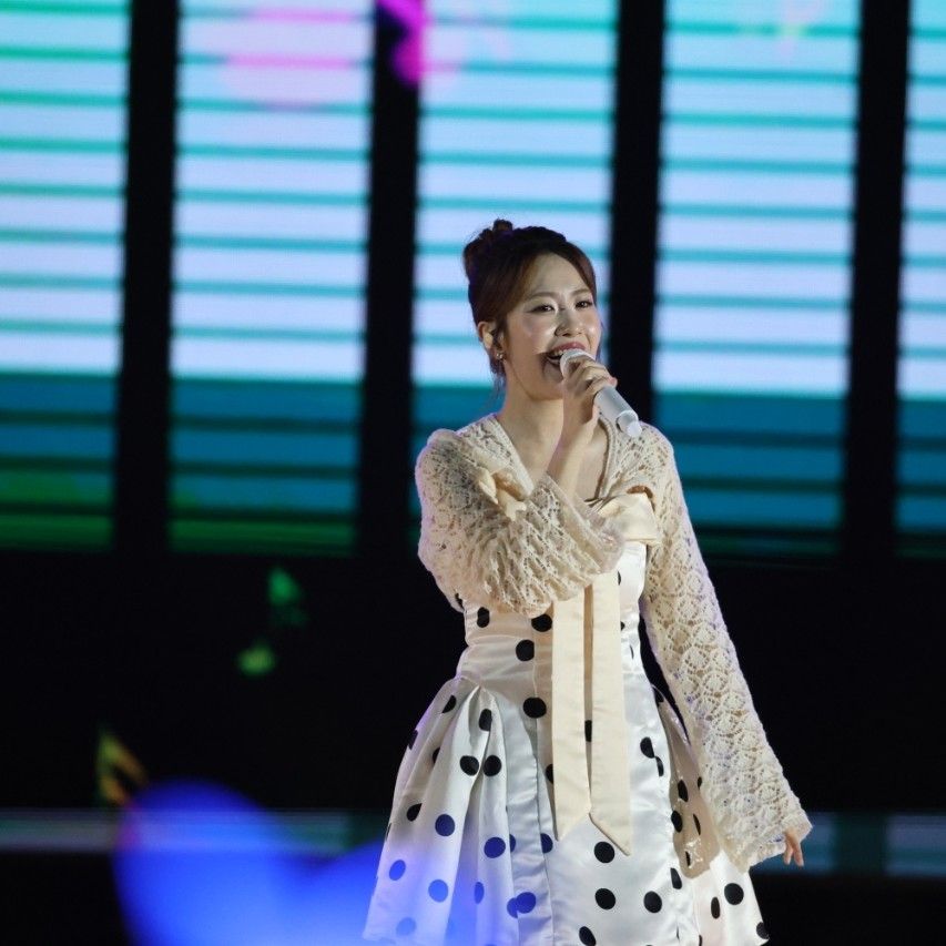 Behind-the-scenes cut of Oh Yujin