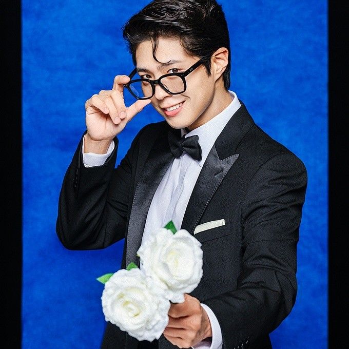 Behind-the-scenes cut of Park Bogum