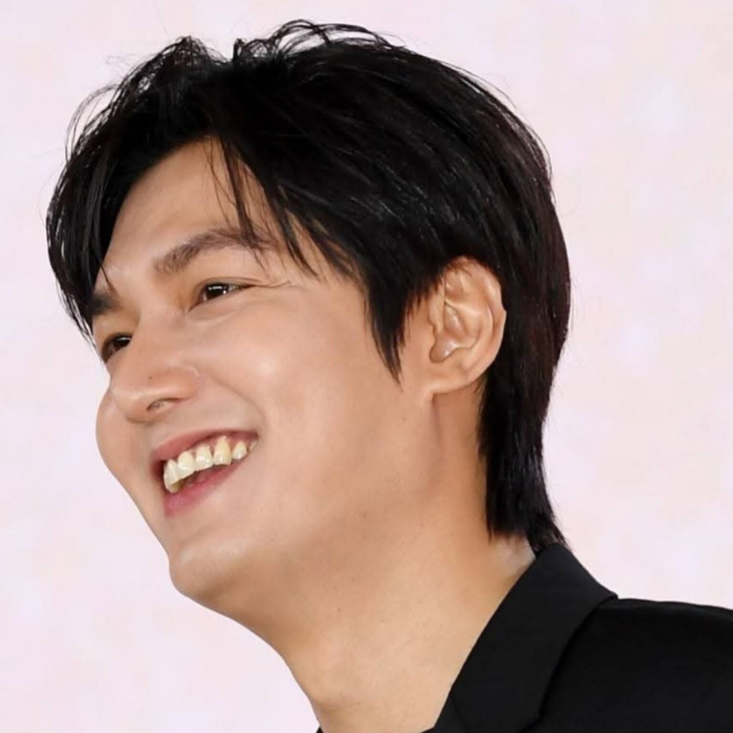 Behind-the-scenes cut of Lee Minho
