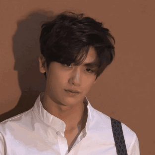 Latest photo of Park Hyungsik