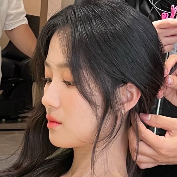 Recent activity shot of Kim Hyeyoon