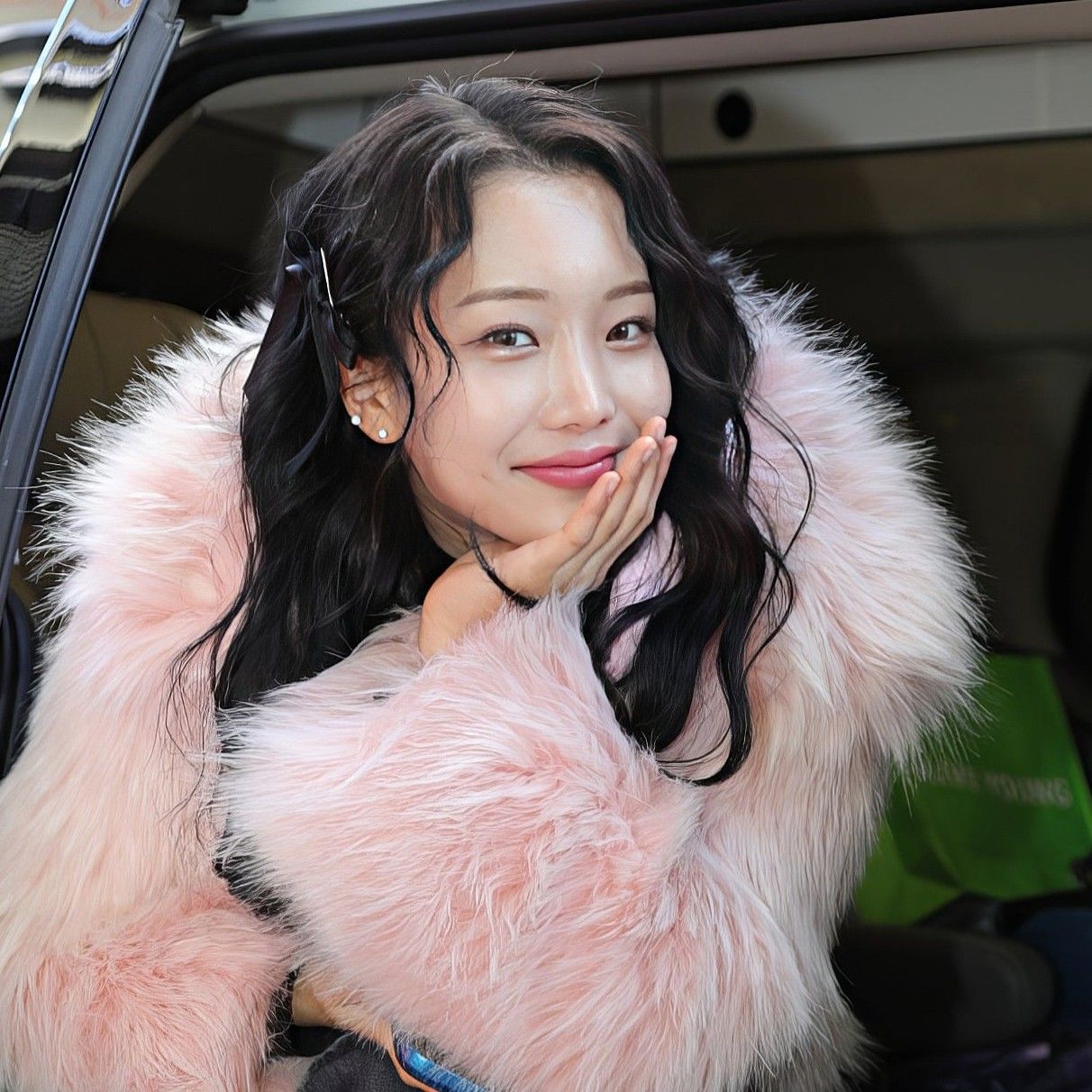 A moment captured by a fan of Kim Soyeon (2004)