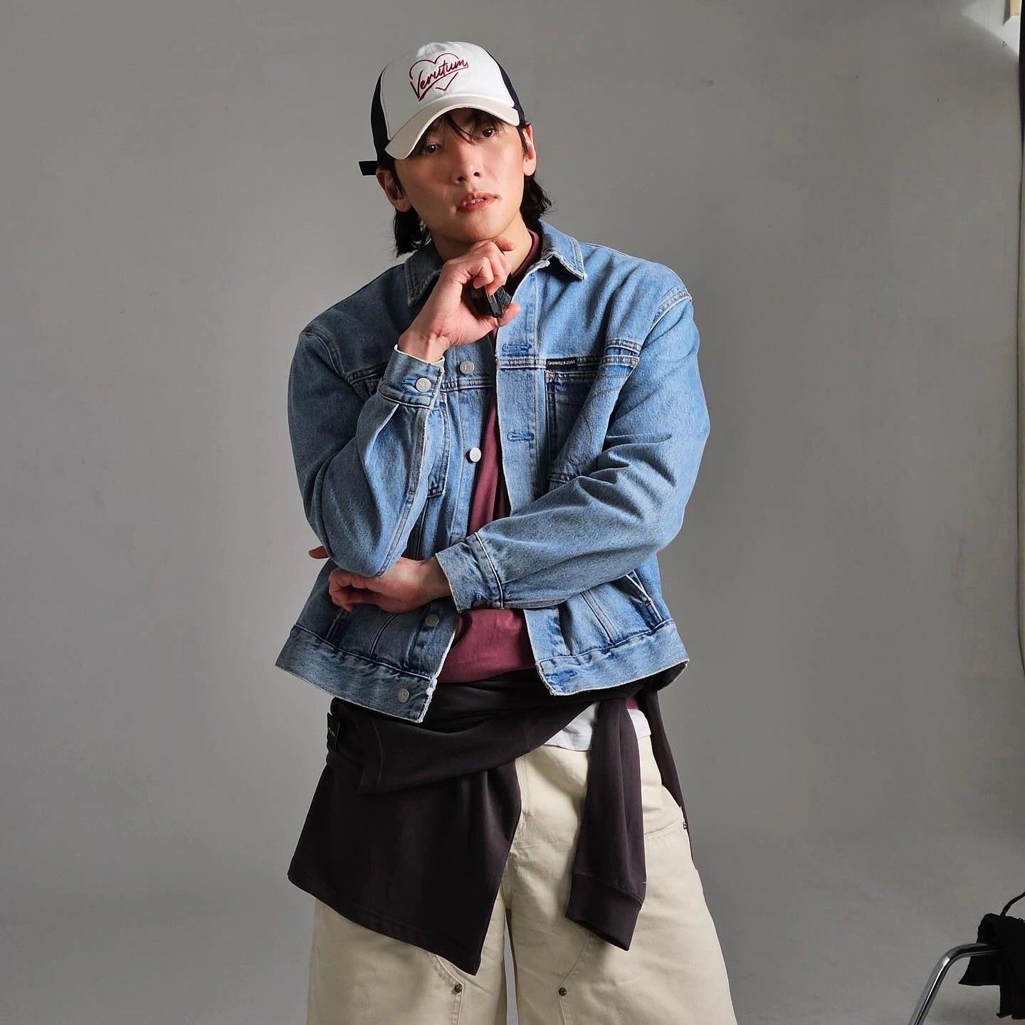 Behind-the-scenes cut of Ji Changwook