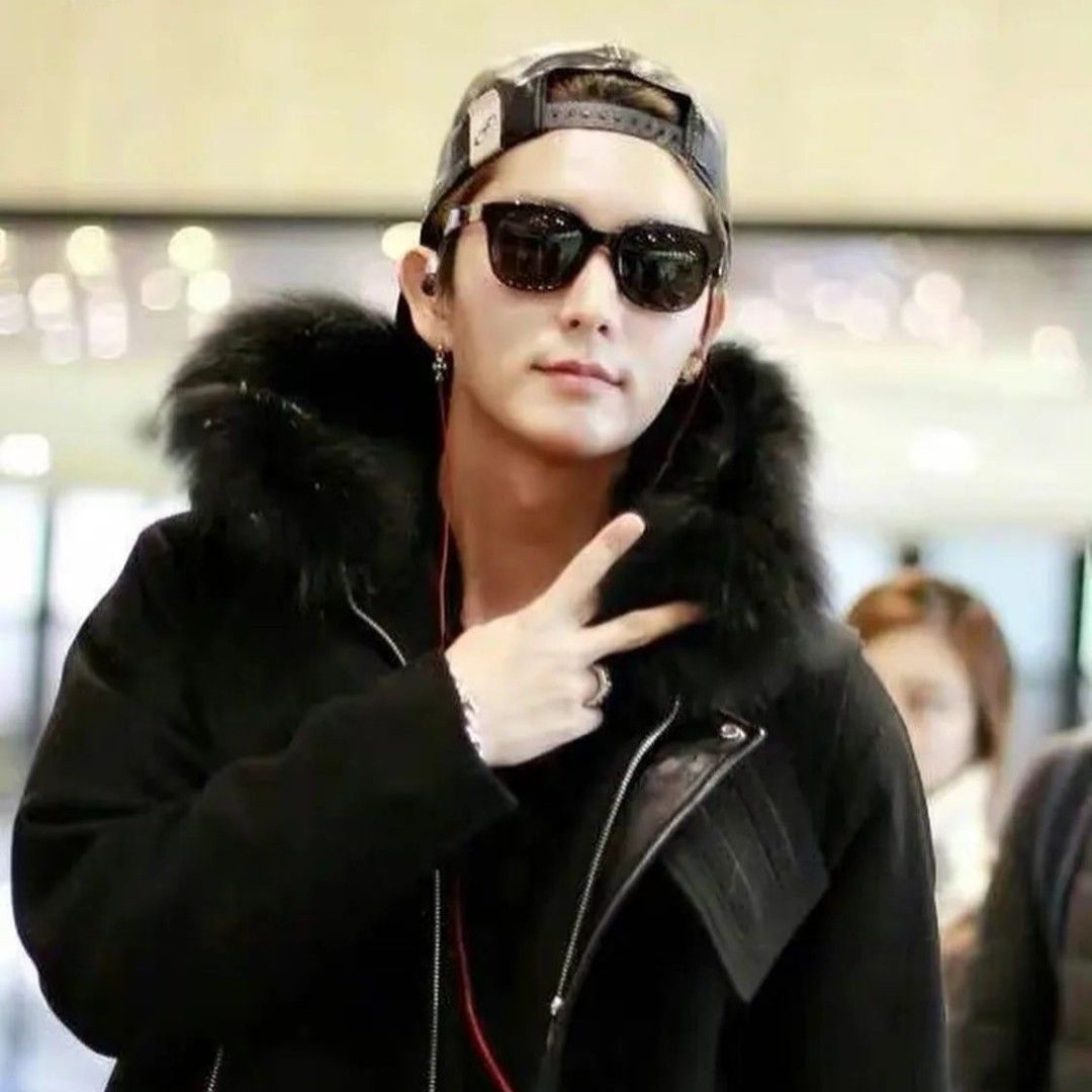 Latest photo of Lee Joongi