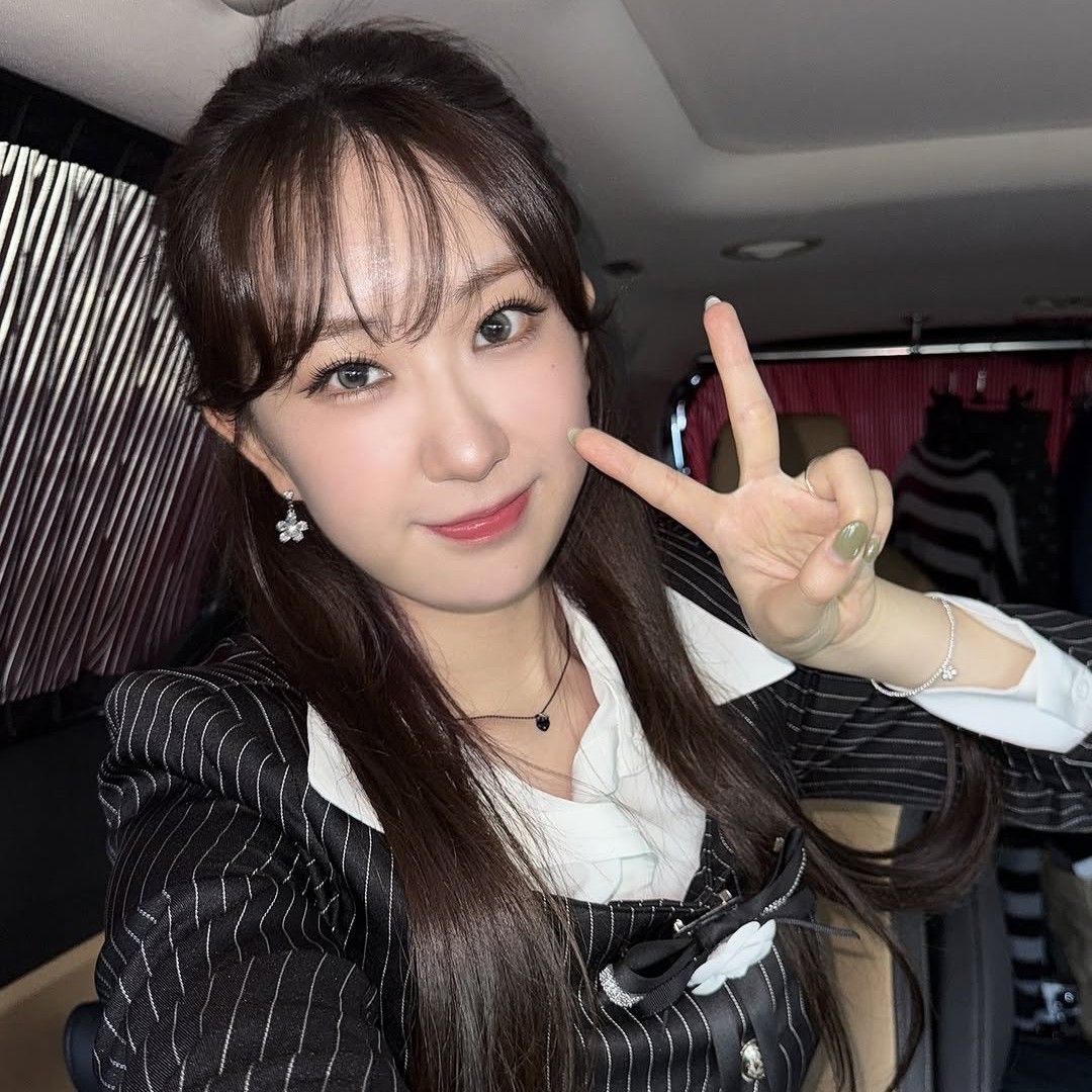 Behind-the-scenes cut of Jeon Yujin