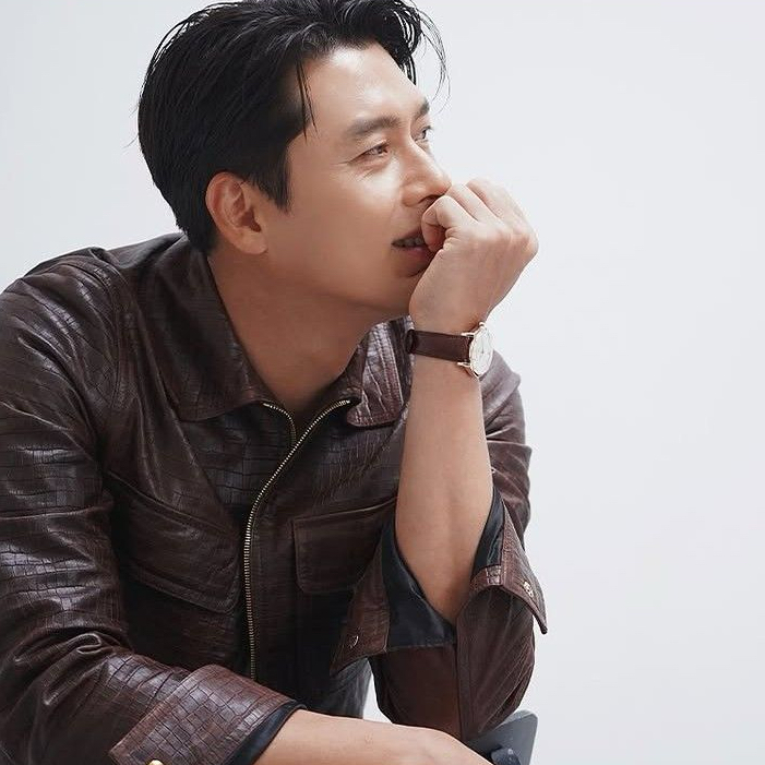 ヒョンビンの最近の活動ショット