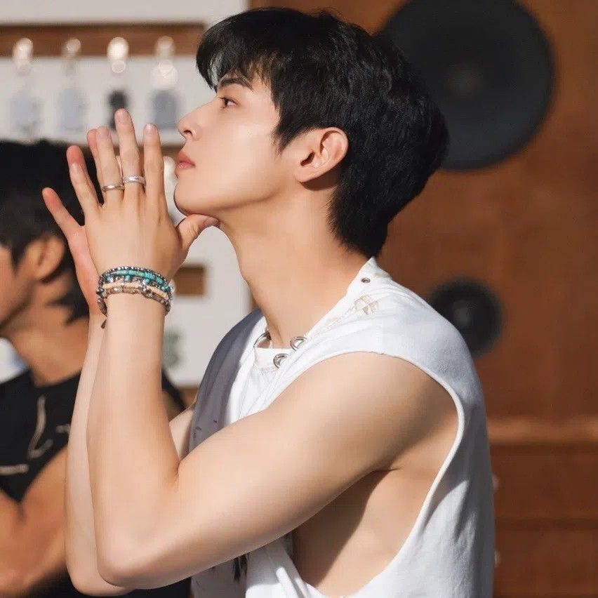 Momen yang diabadikan oleh penggemar Cha Eunwoo