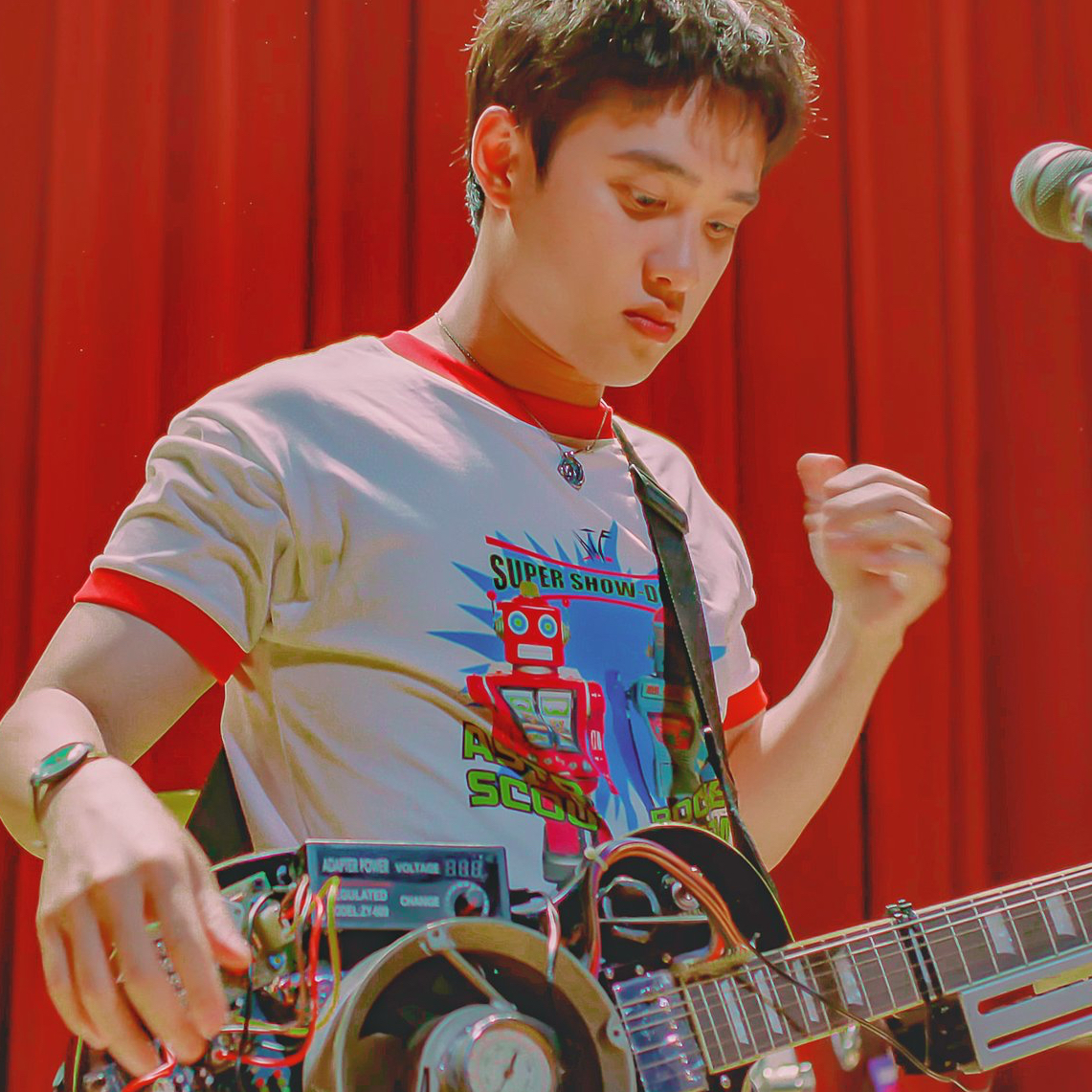 A moment captured by a fan of Doh Kyungsoo (D.O.)