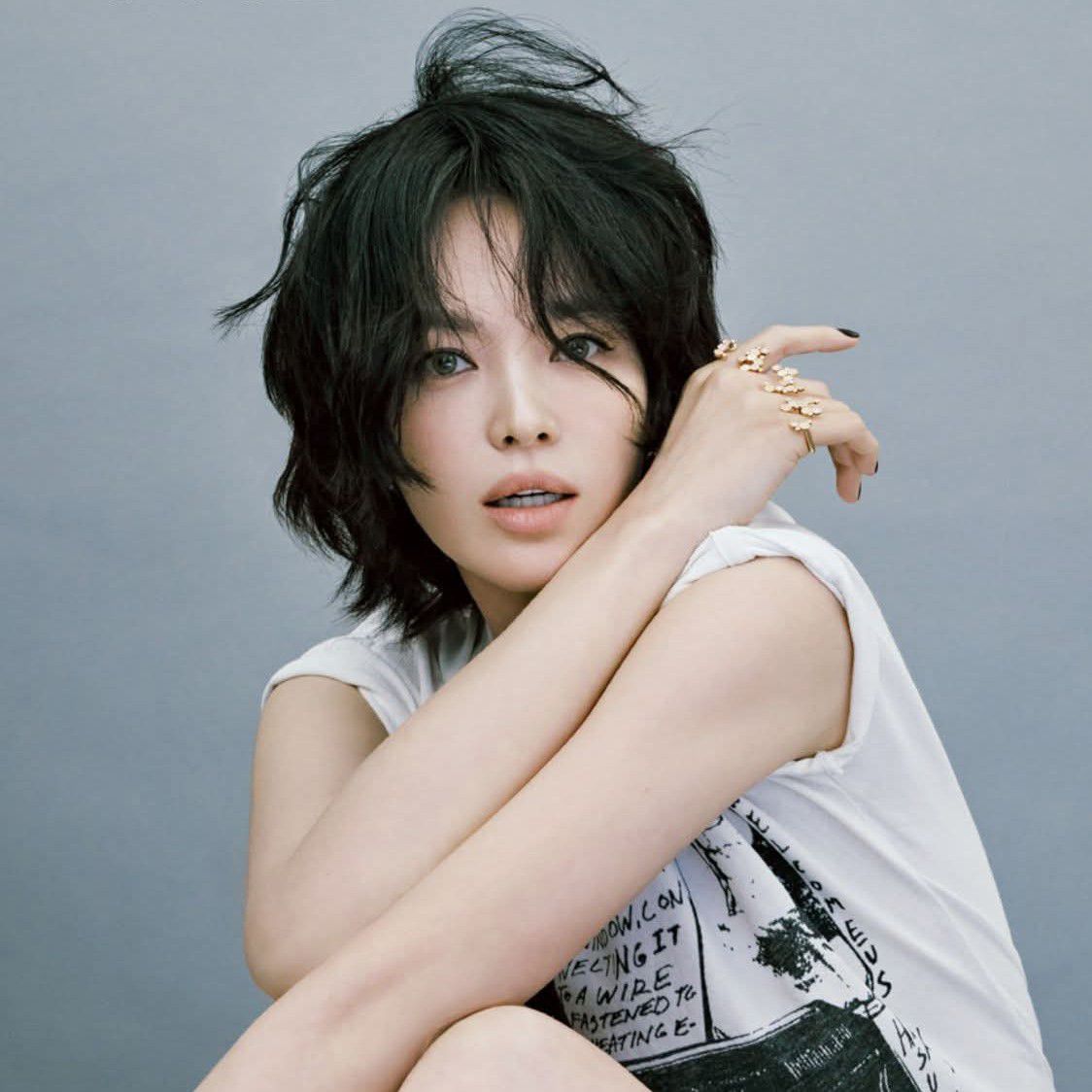 A moment captured by a fan of Song Hyekyo