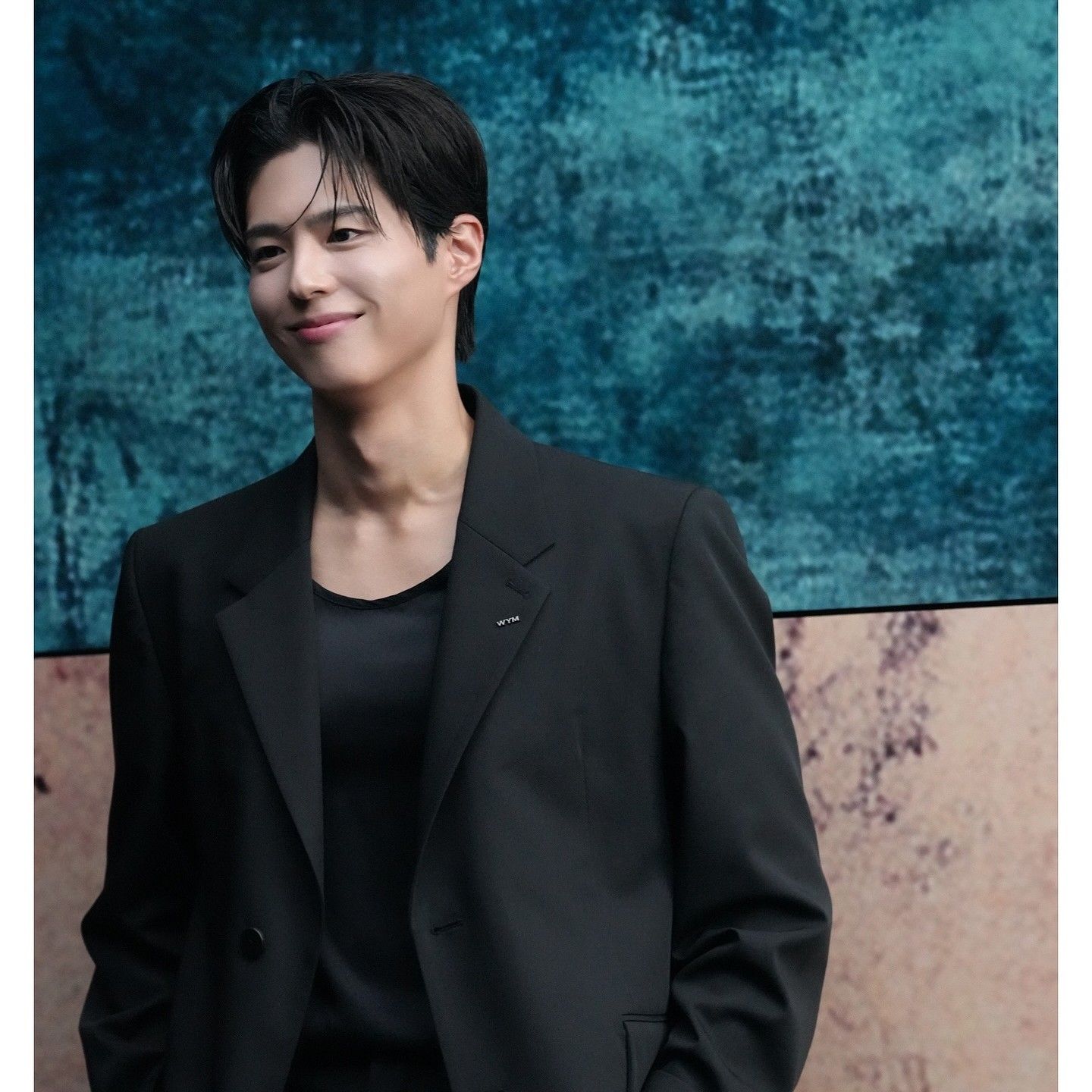Recent activity shot of Park Bogum