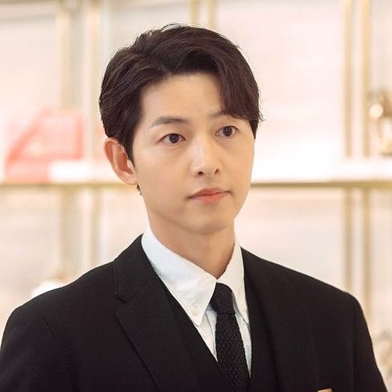 Foto terbaru dari Song Joongki