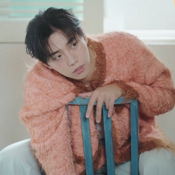 粉丝拍下的李俊昊瞬间