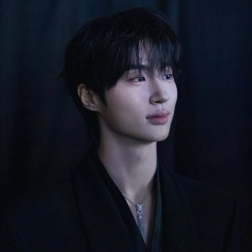 Recent activity shot of Byeon Wooseok