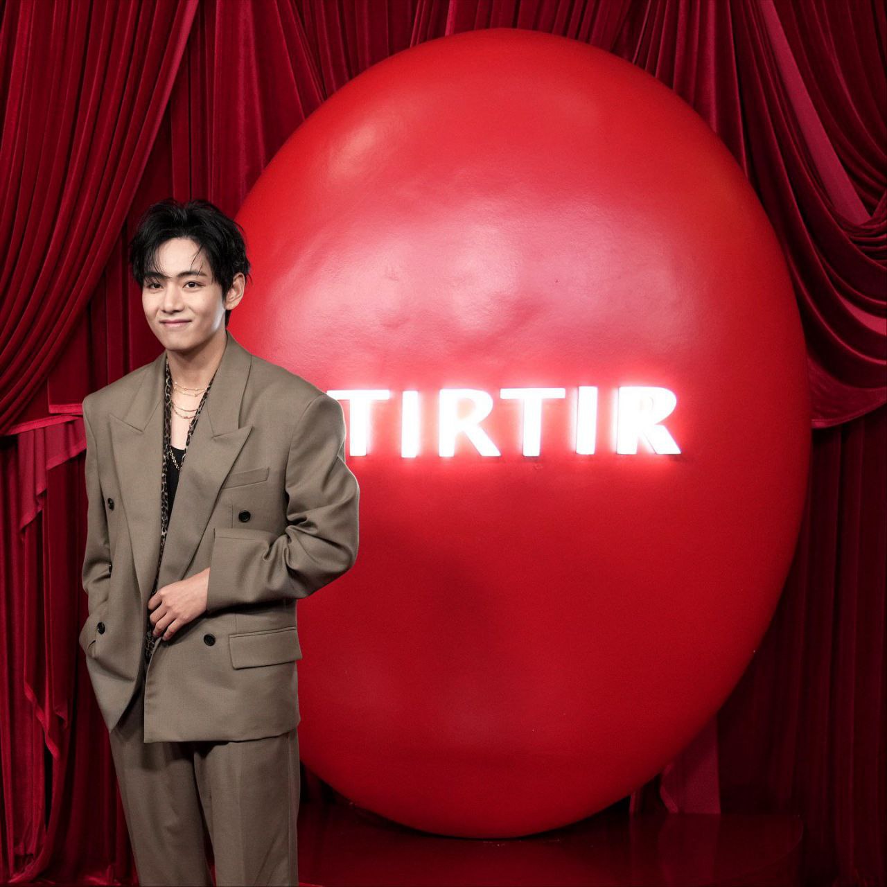 Postingan selebriti populer yang disukai penggemar