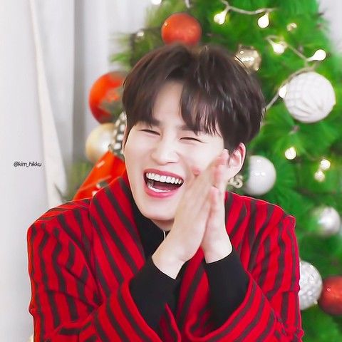 Cuplikan di balik layar dari Kim Heejae