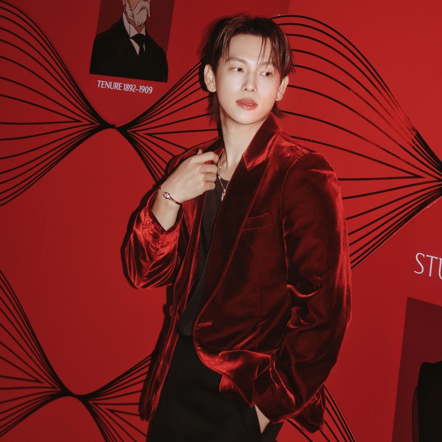 Behind-the-scenes cut of Yim Siwan