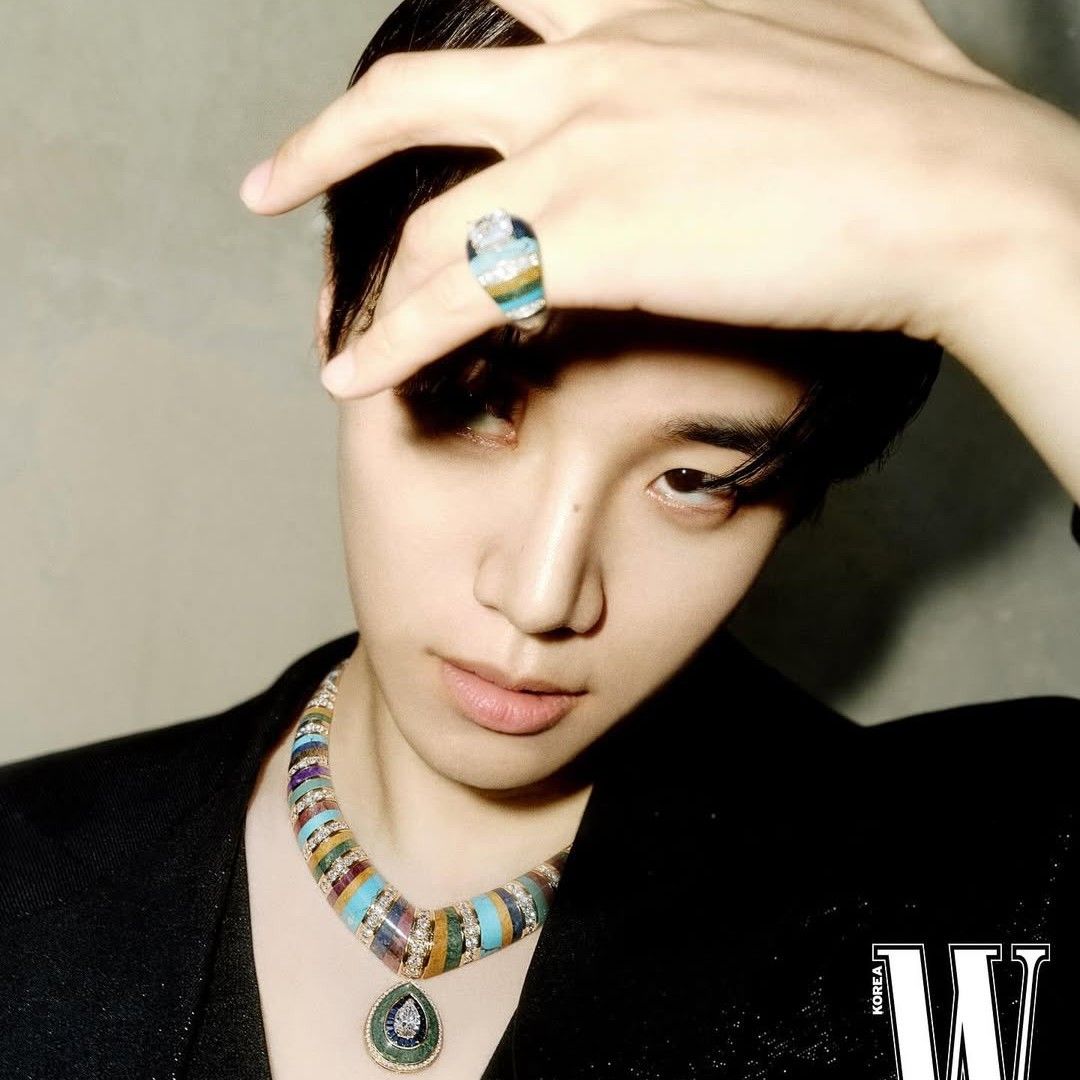 Recent activity shot of Lee Junho
