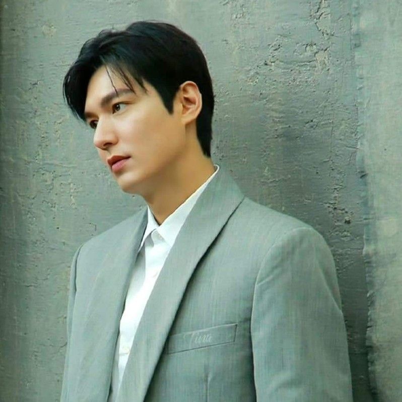 李敏镐的最新照片