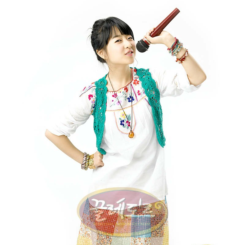 Behind-the-scenes cut of Park Boyoung