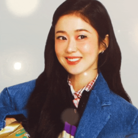 Recent activity shot of Jang Nara