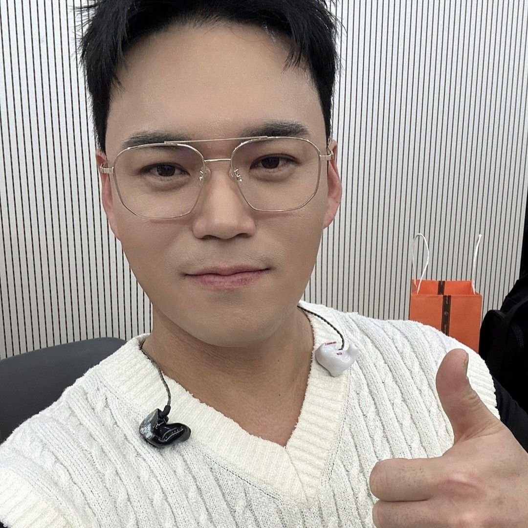 Recent activity shot of Lee Jung