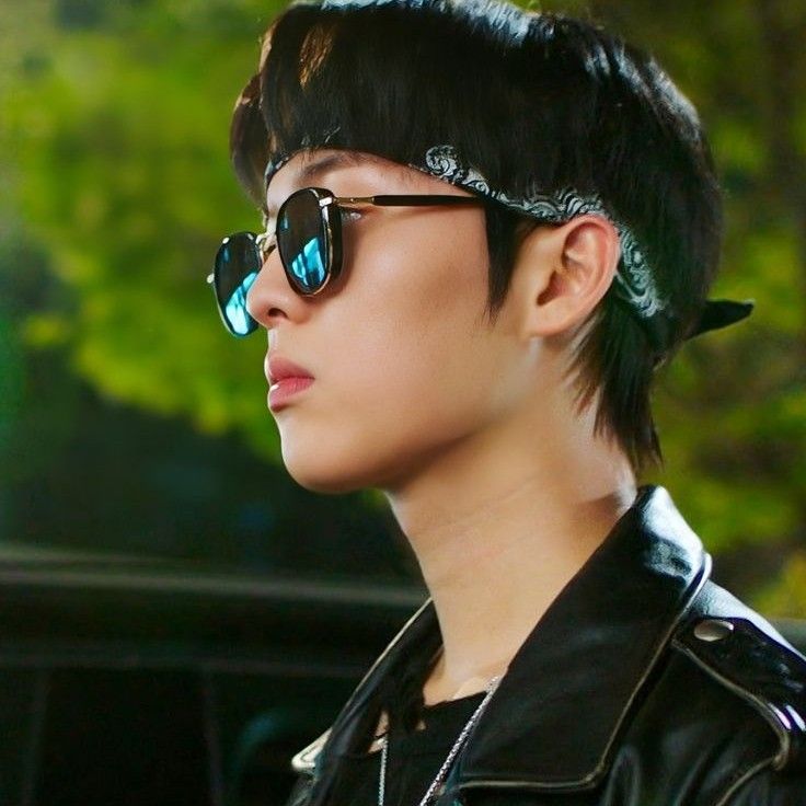 최현욱의 최신 사진