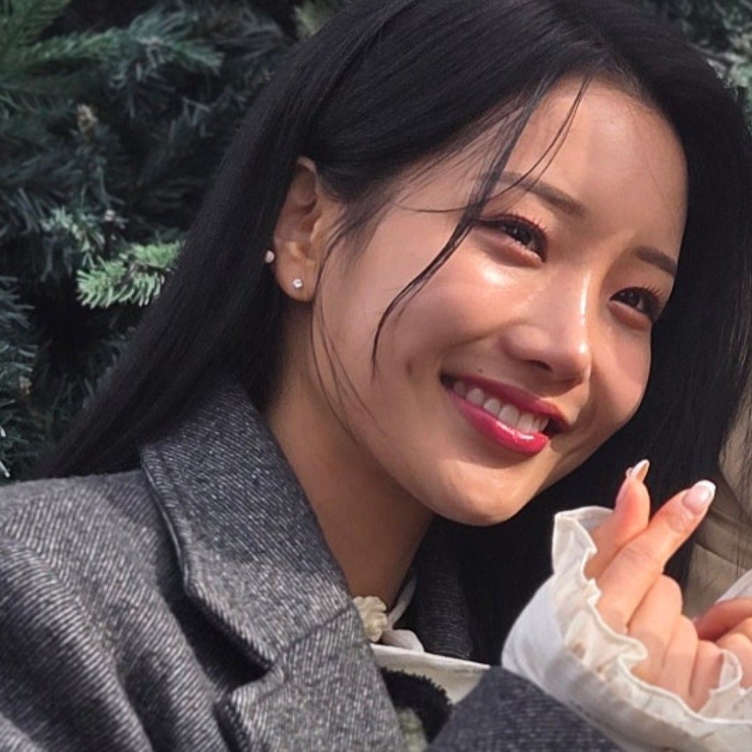 Recent activity shot of Kim Soyeon (2004)