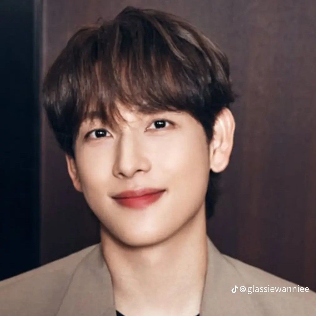 A moment captured by a fan of Yim Siwan