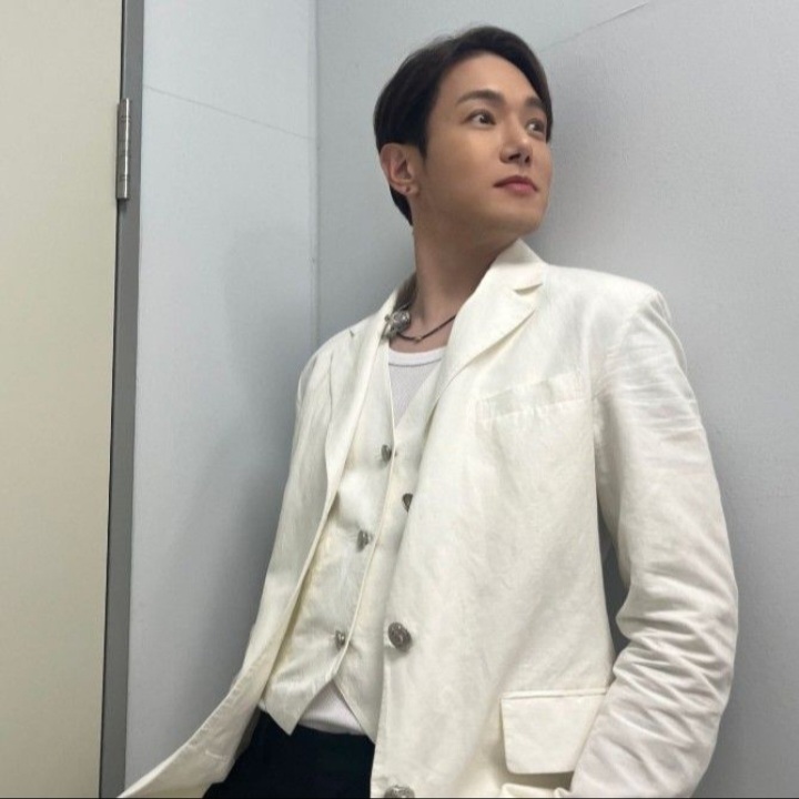 Latest photo of Hwanhee