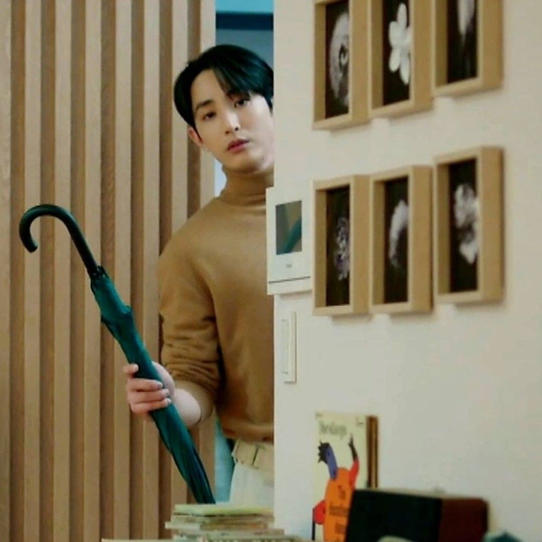 Behind-the-scenes cut of Lee Soohyuk