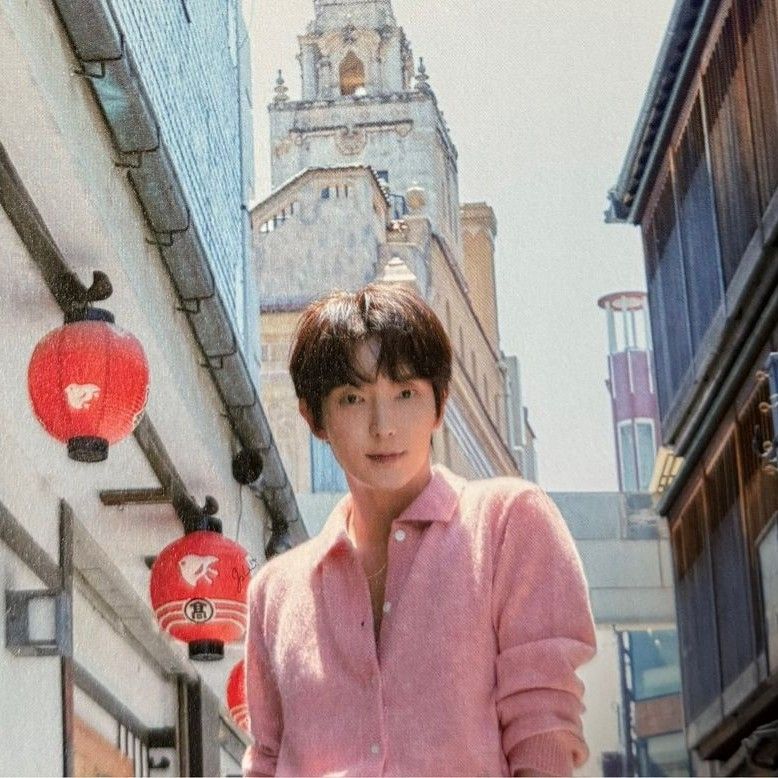 Behind-the-scenes cut of Lee Joongi