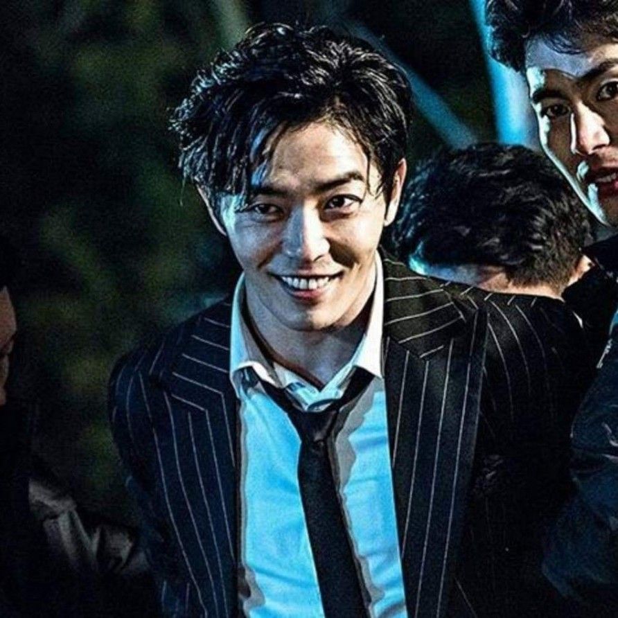 Behind-the-scenes cut of Kim Jaewook