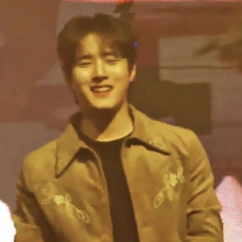 粉絲拍下的金俊賢瞬間