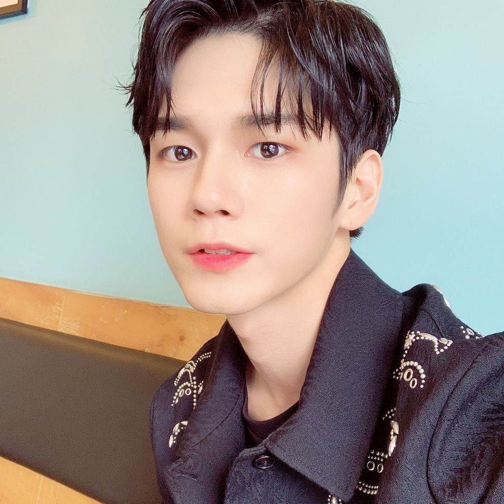 Behind-the-scenes cut of Ong Seongwu