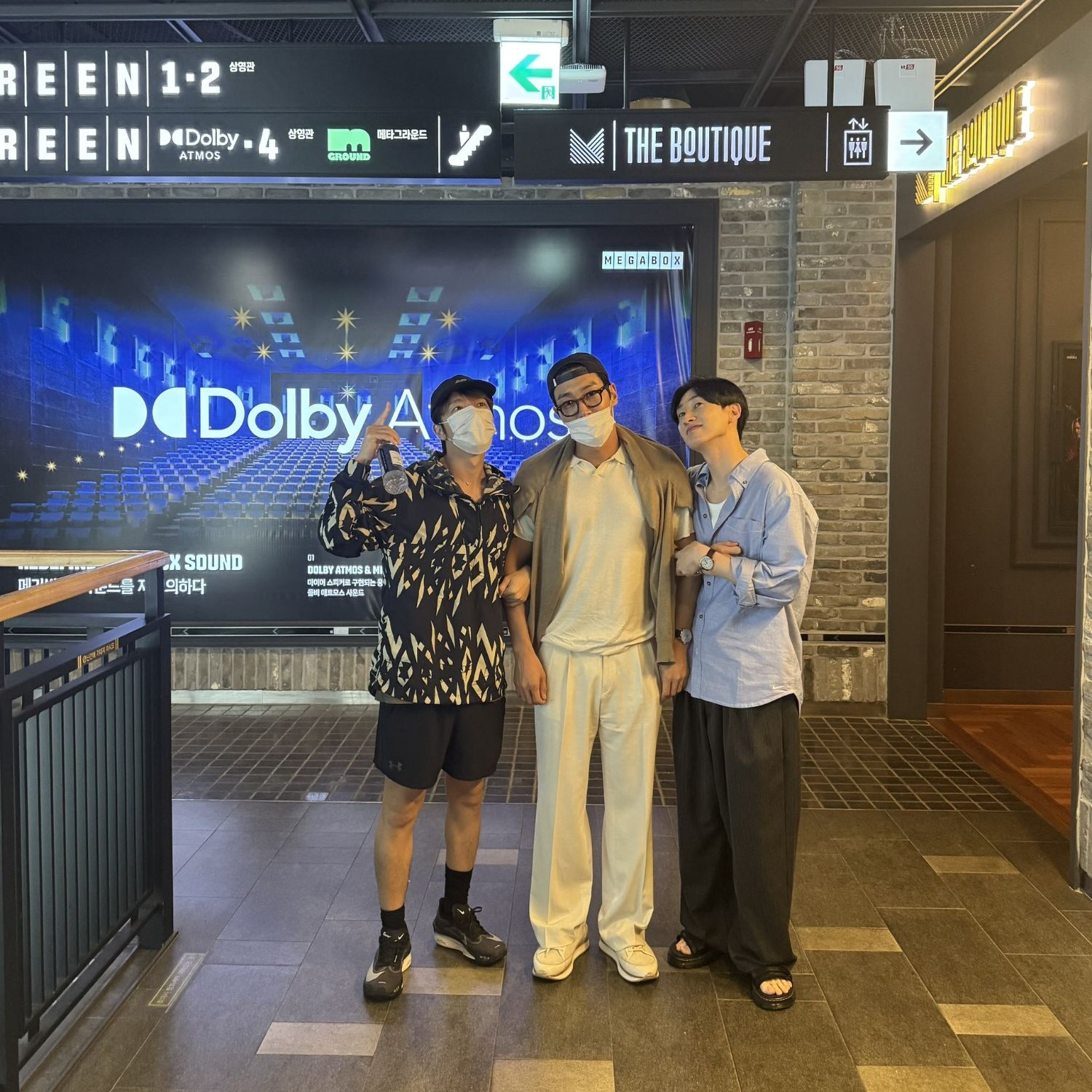 Recent activity shot of Choi Siwon