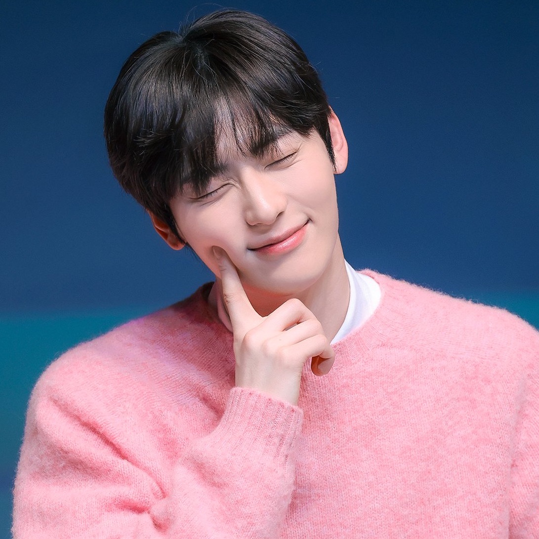 Latest photo of Hwang Minhyun