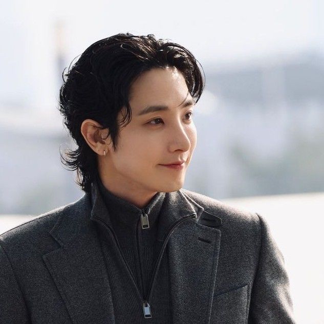 Behind-the-scenes cut of Lee Soohyuk