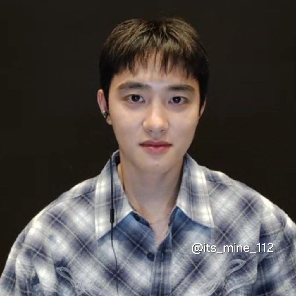 Behind-the-scenes cut of Doh Kyungsoo (D.O.)