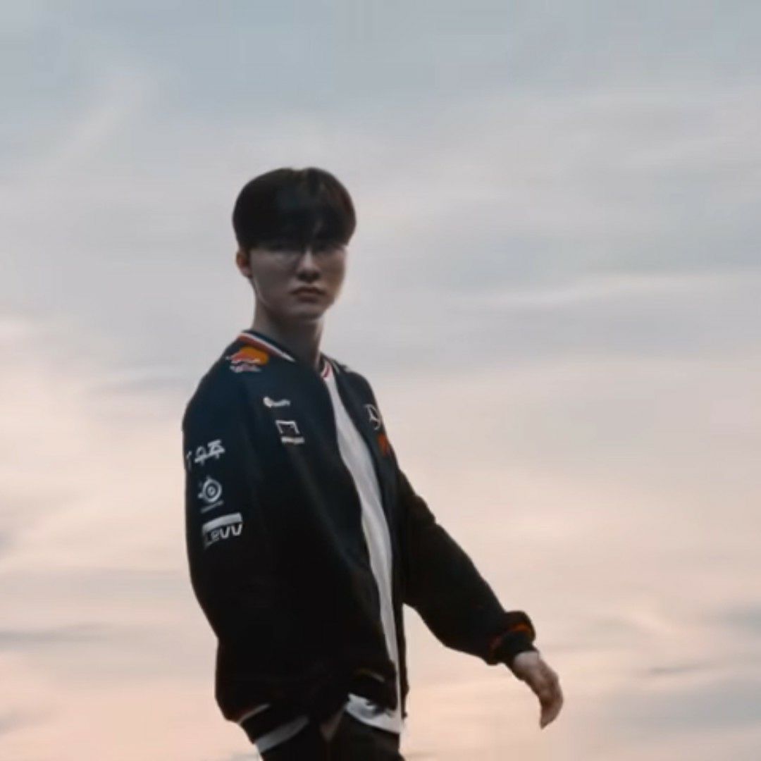 A moment captured by a fan of Faker