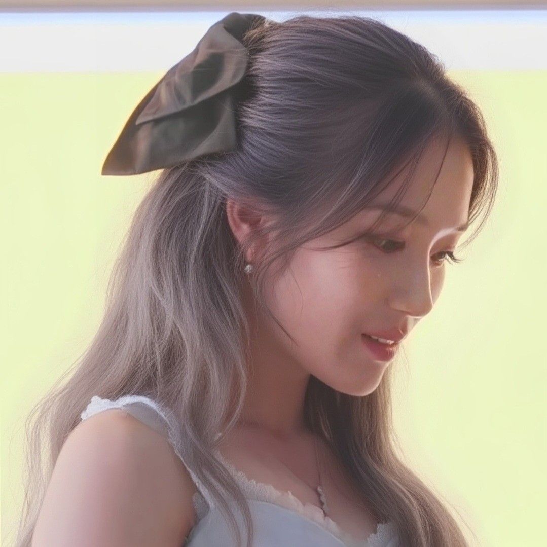 A moment captured by a fan of Kim Hyeyoon