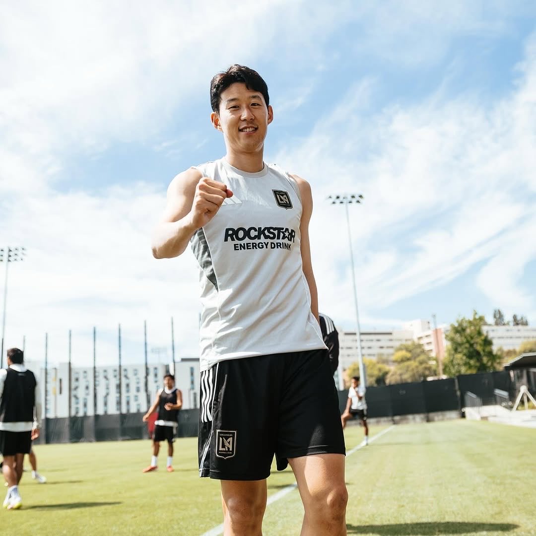 손흥민의 비하인드 컷