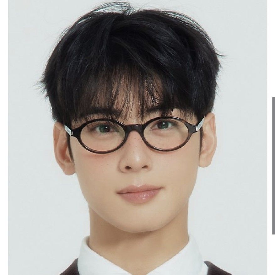 Foto terbaru dari Cha Eunwoo