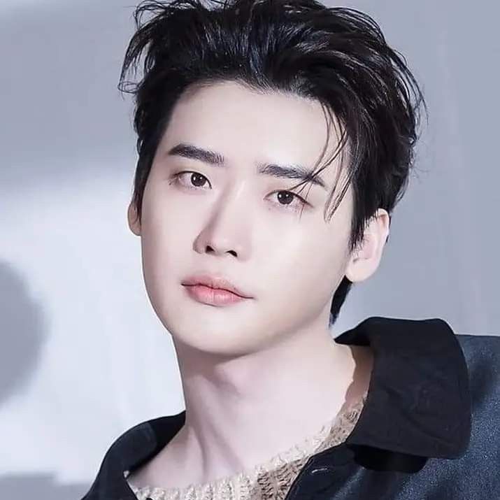 Behind-the-scenes cut of Lee Jongsuk