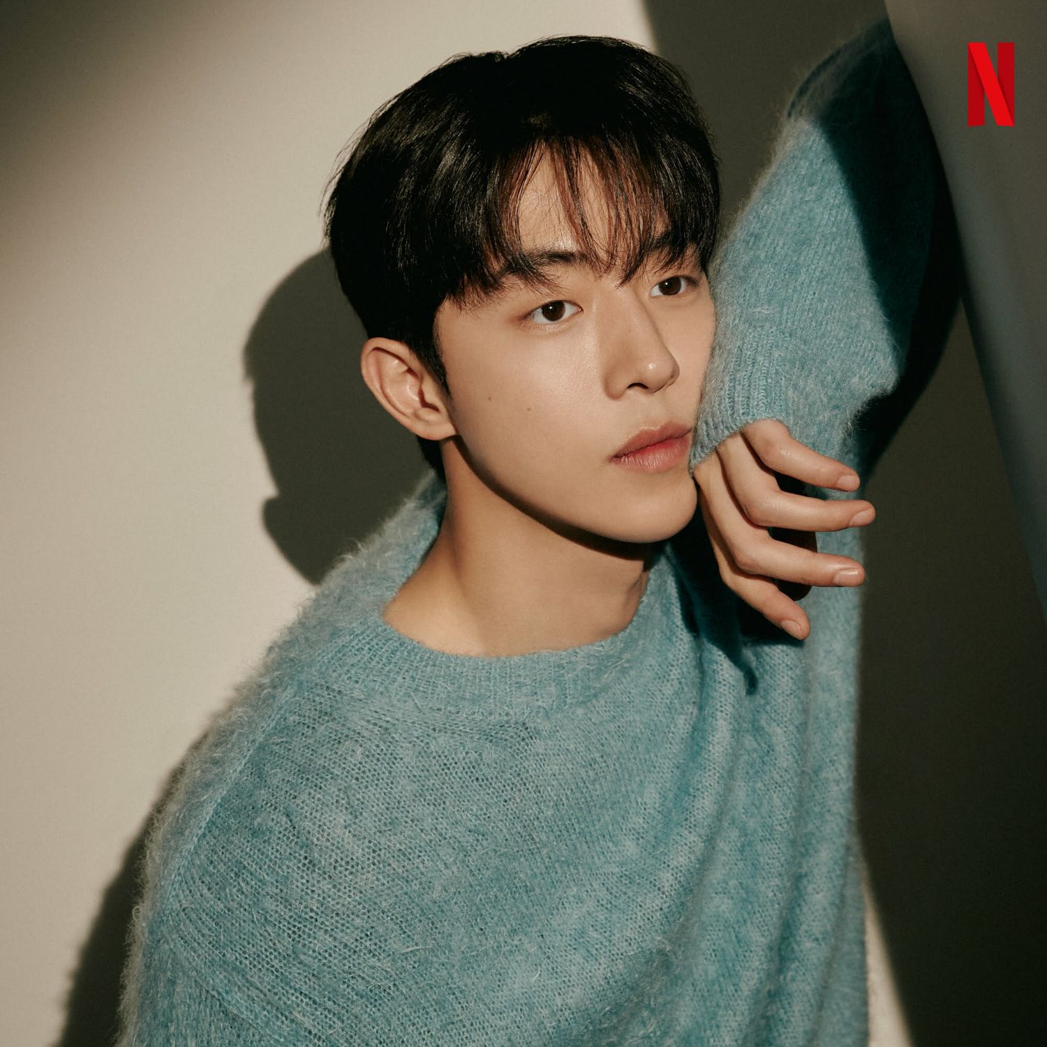 Behind-the-scenes cut of Lee Joonhyuk