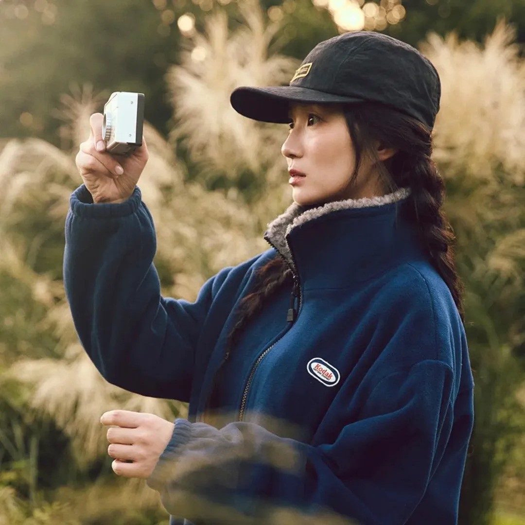 Recent activity shot of Kim Hyeyoon