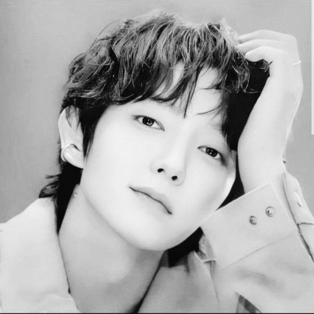 Behind-the-scenes cut of Lee Joongi